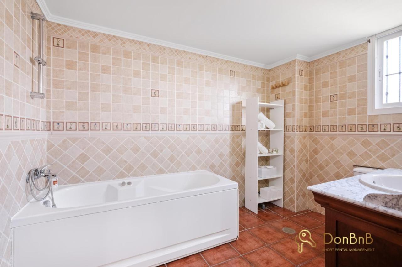 Casa De 2 Dormitorios Con Piscina Privada Y Desayuno Incluido En Alhaurin Alhaurín de la Torre Eksteriør bilde